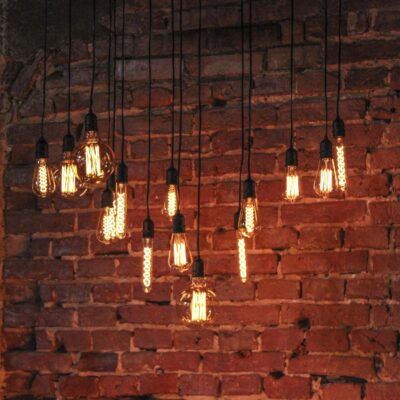 Dekoratyvine-retro-edisono-vintazine-kaitrine-lempute