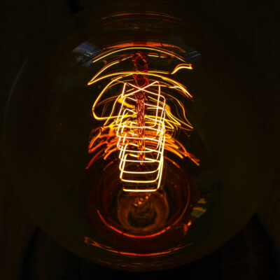 Kaitrine-dekoratyvine-lempute-G125-KS-vintažinė-edisono-3