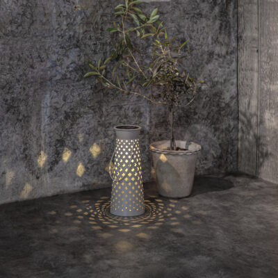 482-68 romby solar sodo zibintas su saules baterija